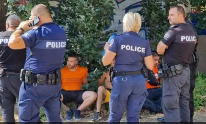 Извънредно в БЛИЦ! Страшен екшън в полята край Чепинци, полицаи преследват... 