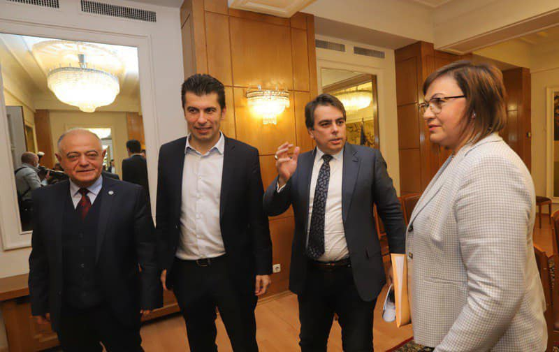 Истината е толкова проста - дотук беше "великолепната тройка"!