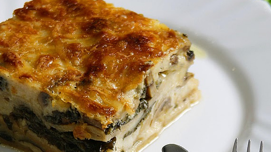 Няма да може да спрете да хапвате от тази вкусна лазаня с тиквички