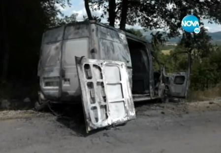 Било е страшно: Бусът в Годеч се взривил, бежанците се разбягали в храстите ВИДЕО 