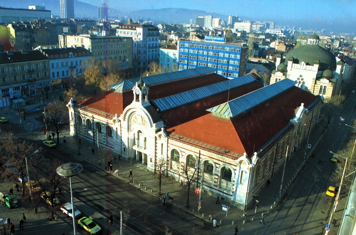 Разбра се за колко пари Кауфланд е купил Централните хали в София
