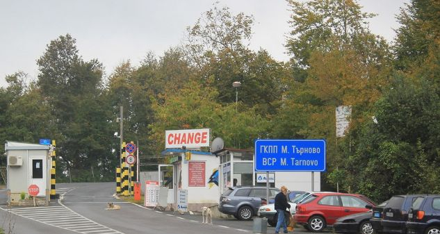 Десетки българи в капан на границата с Турция, напрежението ескалира по тъмна доба и...