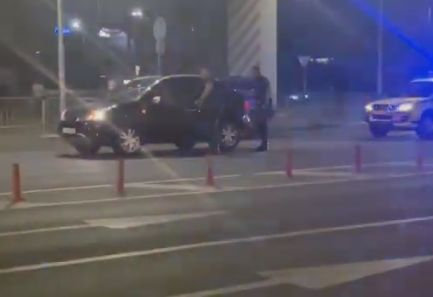 Шофьорка никога няма да забрави това, което направиха двама бургаски полицаи ВИДЕО 