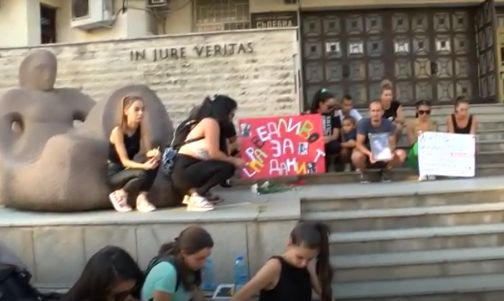 В Търново ври и кипи след мистериозната смърт на 21-г. родилка ВИДЕО 