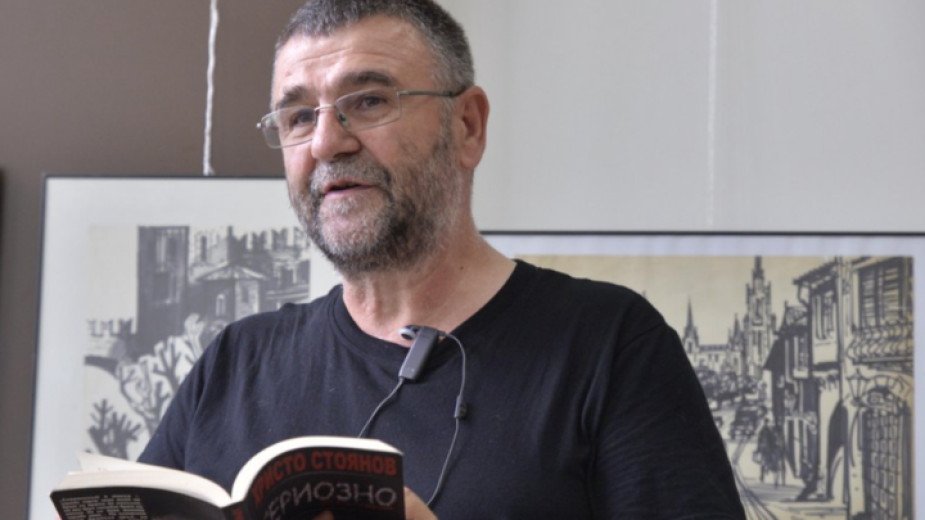 Христо Стоянов: Чакам строителство и на скоростен път от тоалетната до пленарната зала на Народното събрание