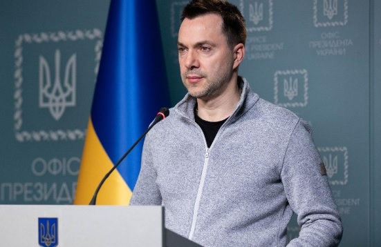 Арестович за руските войски: Бавно ще ги убием всичките и...