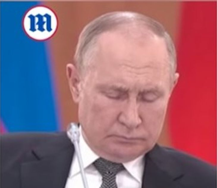 Шок! Путин заспа по време на официална среща ВИДЕО