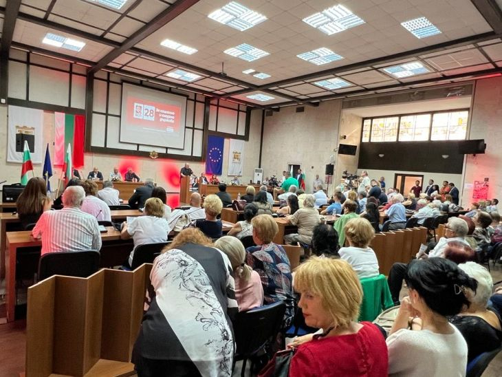 Нинова от Благоевград: БСП бяхме и оставаме гарант за стабилност, спокойствие и сигурност