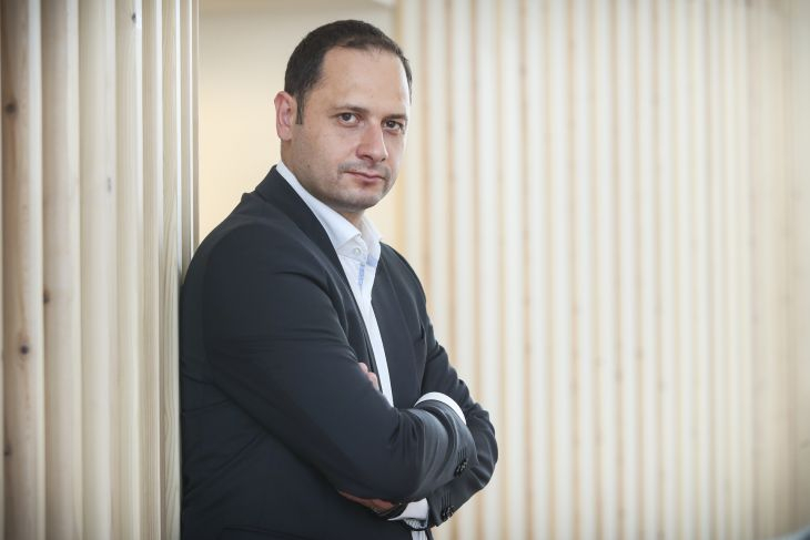 Петър Витанов: Протестите в Чехия са знак за надигащото се социалното недоволство в Европа 