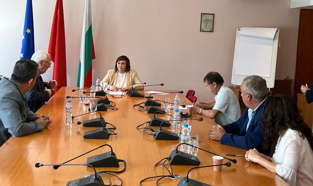 Политически партии и конфедерации подкрепиха БСП, заради социалната политика на левицата
