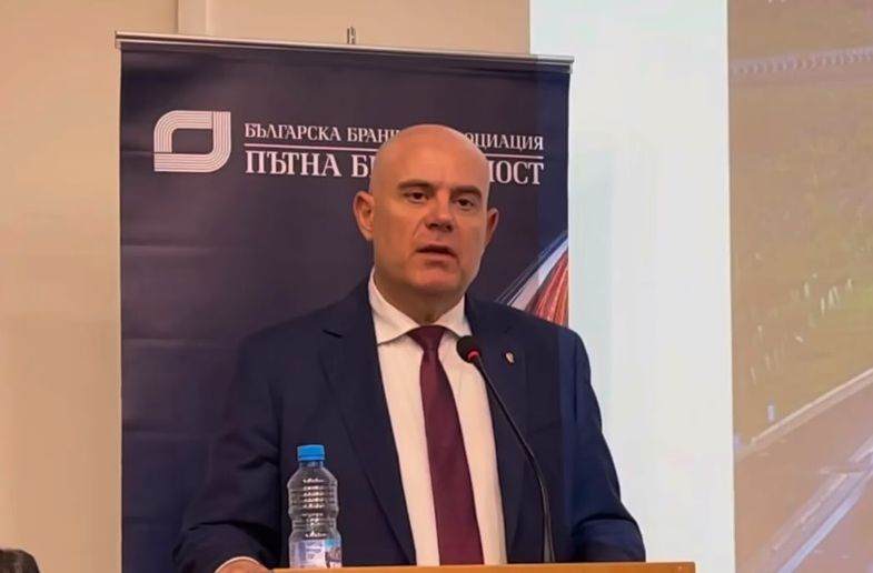 Иван Гешев: На българските пътища се води война, загиват хора, колкото при един локален конфликт ВИДЕО