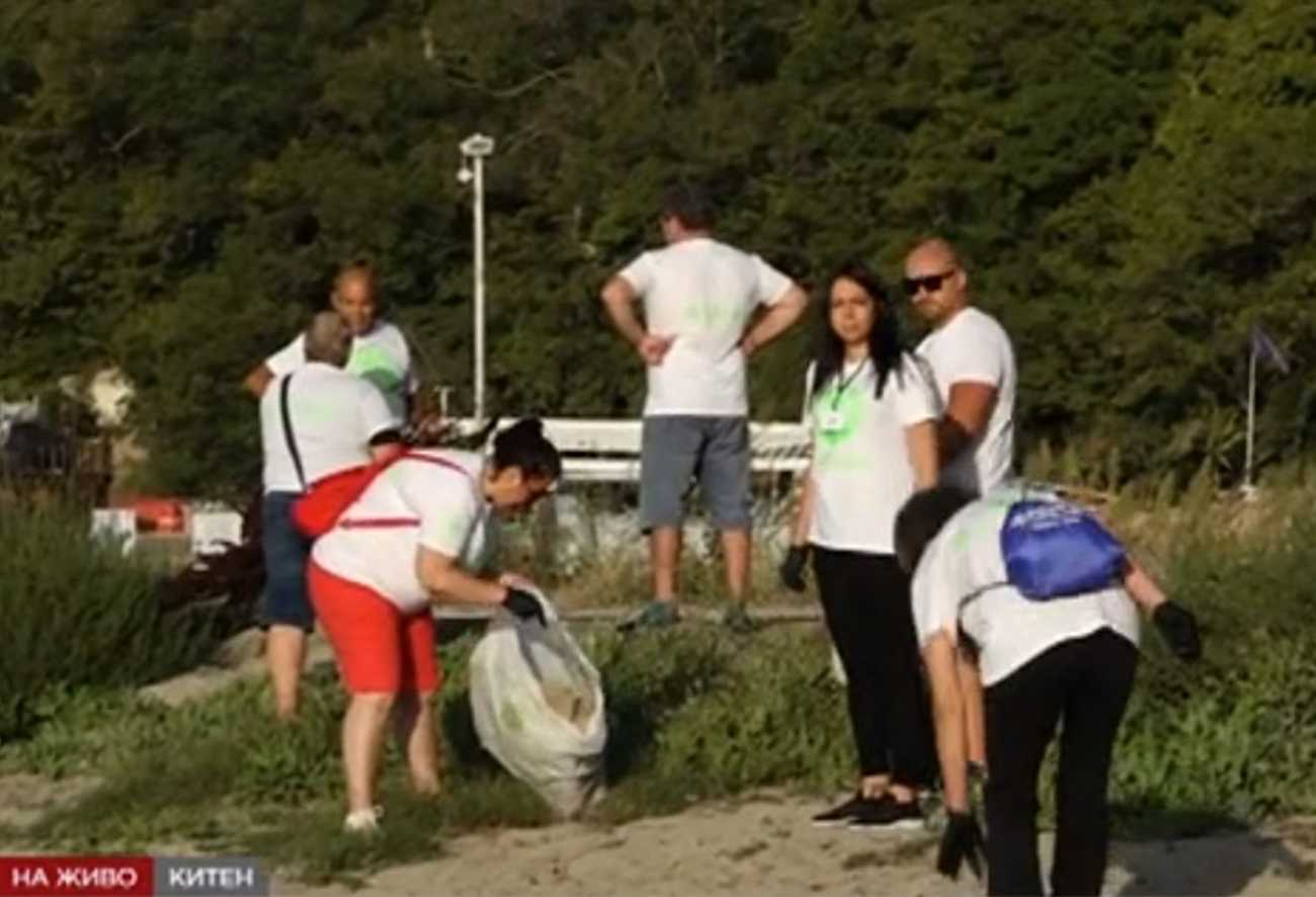 Морето изхвърли страшни неща след бурята в Бургаско, намесиха се водолази