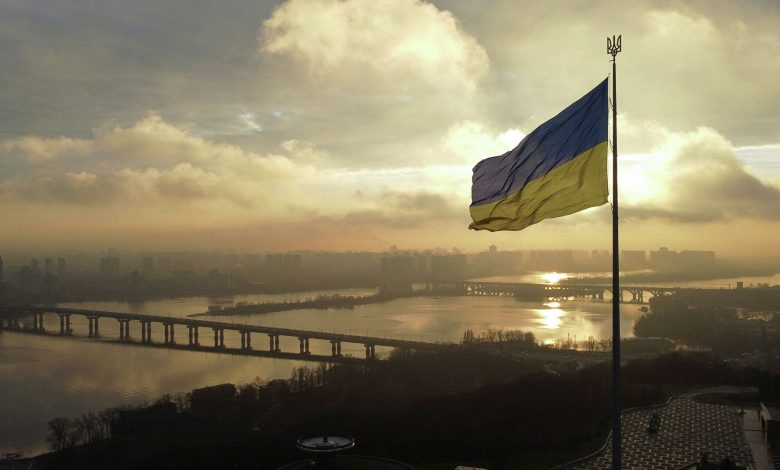 Румънски топдипломат настоява Украйна да върне земи на Русия, Унгария, Румъния и Полша
