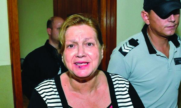 Черната вдовица от Бургас уби мъжа си и изхвърли трупа, заграби апартаменти, пари и къща