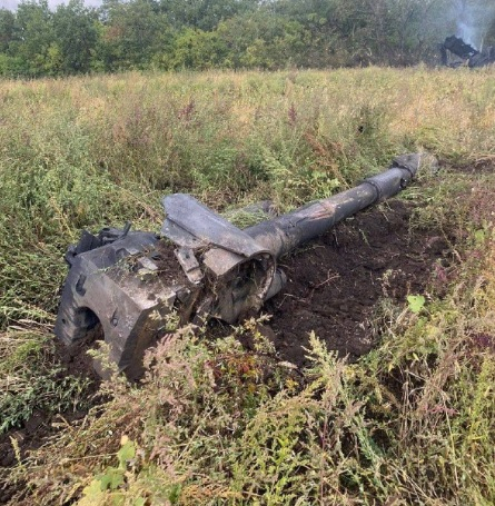 Най-новият руски дрон-камикадзе "Геран-2" унищожи САУ 2С3 "Акация" СНИМКИ