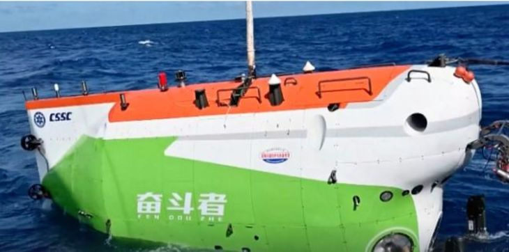 Пробив: Първи съвместни дейности на две китайски пилотирани дълбоководни подводници