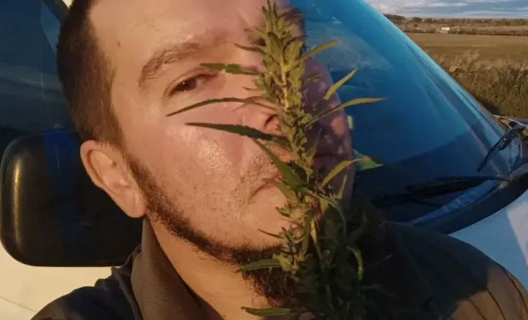 Глиги от ДБ, който иска евтаназия на деца "уроди", се сравни с Лена Бориславова и каза ще става ли депутат