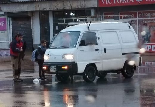 Нов ужас в столицата! Микробус помете дете на "Ломско шосе" СНИМКА