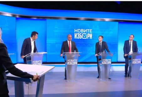 Лена скочи да защити Петков след изцепката в bTV, шашна с меме 