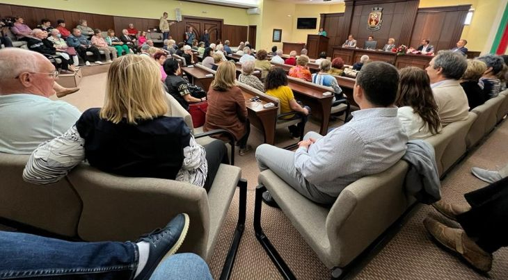 Нинова в Хасково: С желязна ръка трябва да спрем наркотрафиканти, дрогирани шофьори и техните покровители      