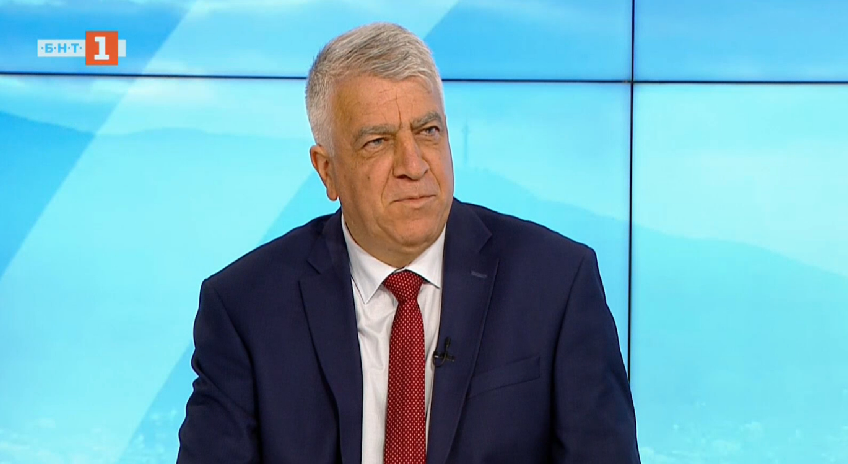 Румен Гечев: Свръх печалбите в енергетиката трябва да се преразпределят на домакинствата и фирмите