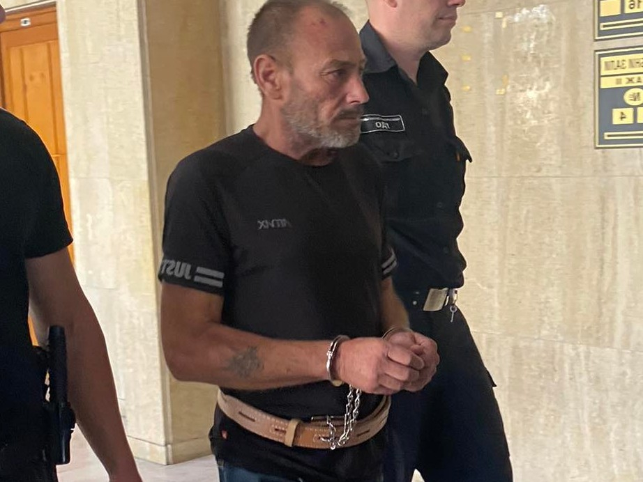 Ето го убиеца, наръгал с нож свой приятел в Слънчев бряг СНИМКИ