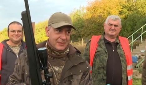 Откриха ловния сезон: Ето как се хваща диво прасе във Врачанско ВИДЕО