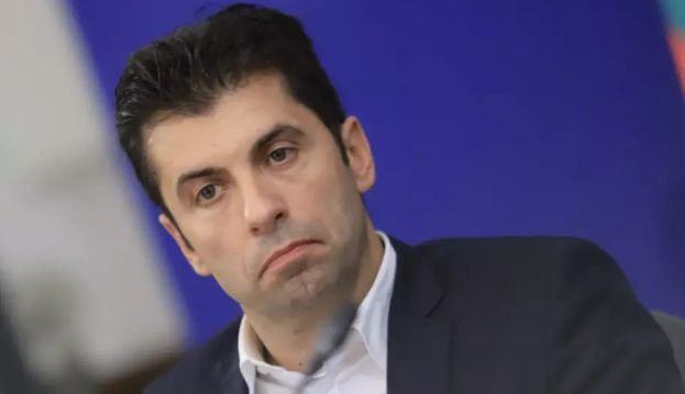 Петков заговори за политически машинации и нови избори, ето какво правителство очаква