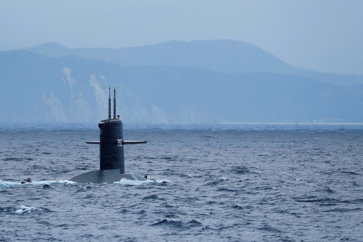 Киев: Русия изпрати още подводници с ракети „Калибър“ в Черно море