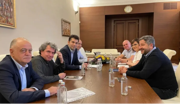 ГРАФИКА показва кои 3 партии са най-големите губещи на изборите ГРАФИКА