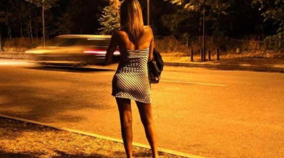 Нашенка предложи платена любов на загорял турски пенсионер, но...