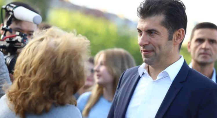 Ето какви луди пари са пръснали ПП за лъскане на имиджа само за седмица