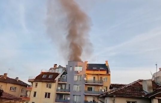 Огнен ад на пъпа на София ВИДЕО