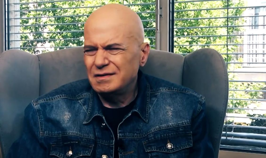 Слави Трифонов разчекна президентката на РСМ