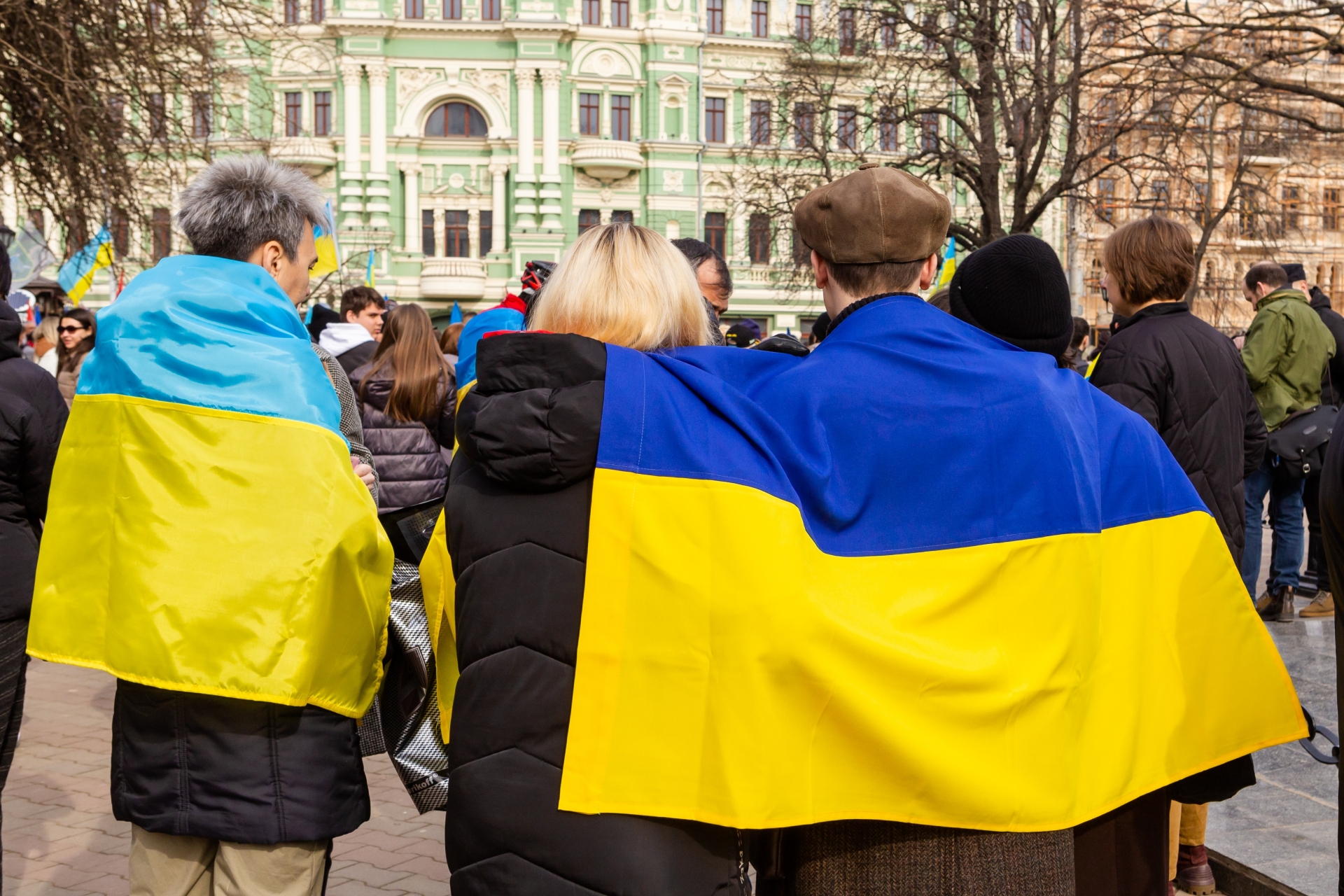 Вой на сирени в цяла Украйна! Бомбардировачи и изтребители полетяха от "Оленя"