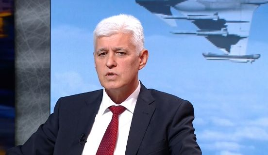 Служебният министър обясни за лизинга на изтребители и какво оръжие ни е поискала Украйна