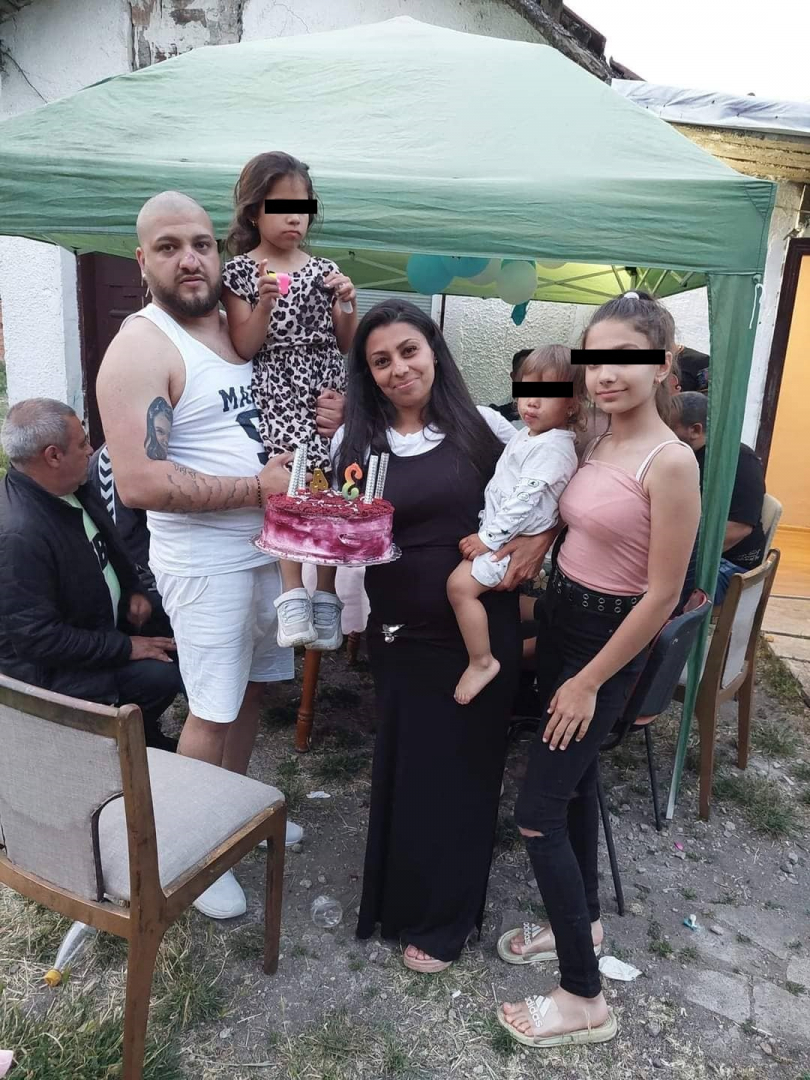Първи СНИМКИ на таксиметровия шофьор, който бе убит жестоко в София, и семейството му 