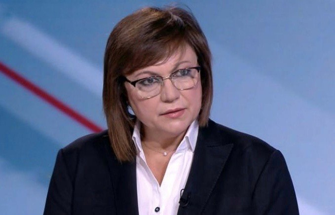 Нинова: Защо президентът отложи свикването на парламента? Официални разговори се водят там, а не задкулисно