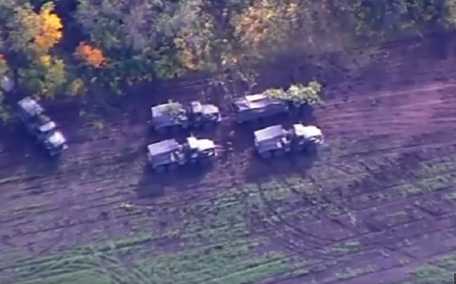 ВИДЕО от войната: ВСУ унищожи руска колона с боеприпаси и артилерийска батарея