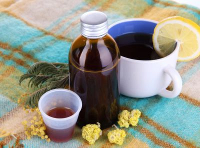 Сироп за кашлица уби десетки деца, спряха производството му