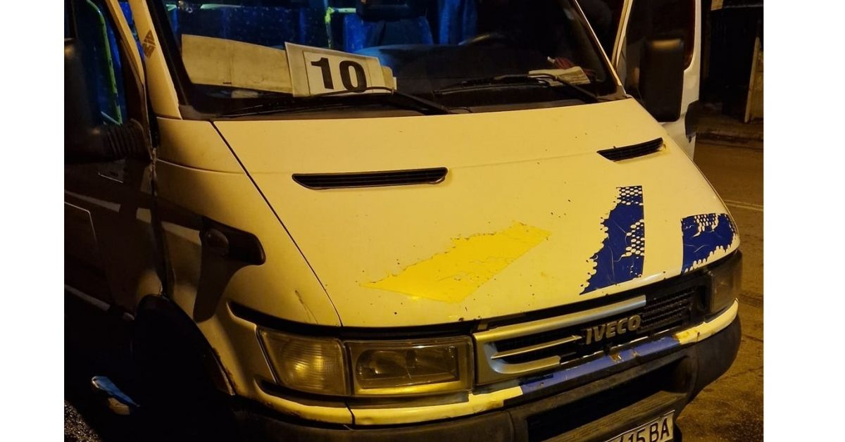 Спипаха на тясно шофьора, който не качи момиче заради жълти стотинки, той се оправдава ВИДЕО