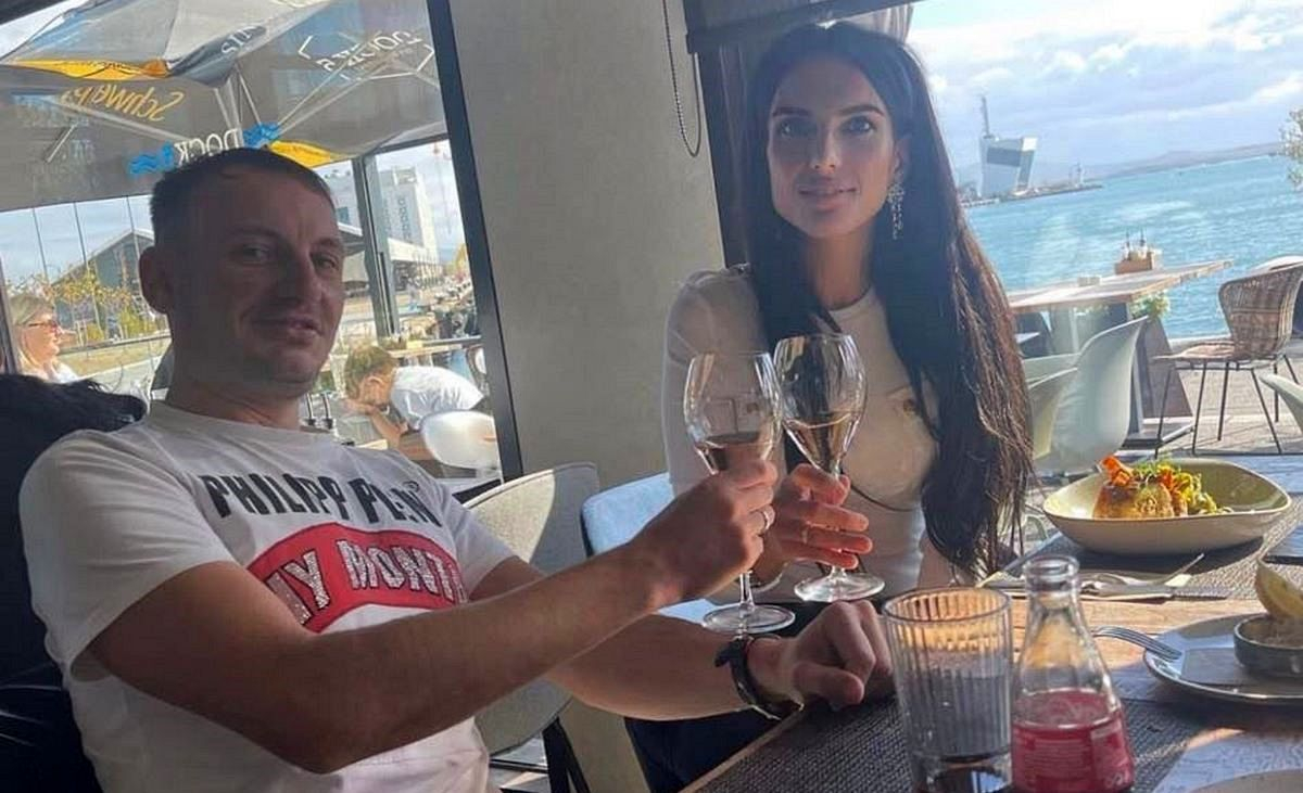 Пиленцата от Монако отидоха в Бургас и веднага се проявиха... СНИМКИ