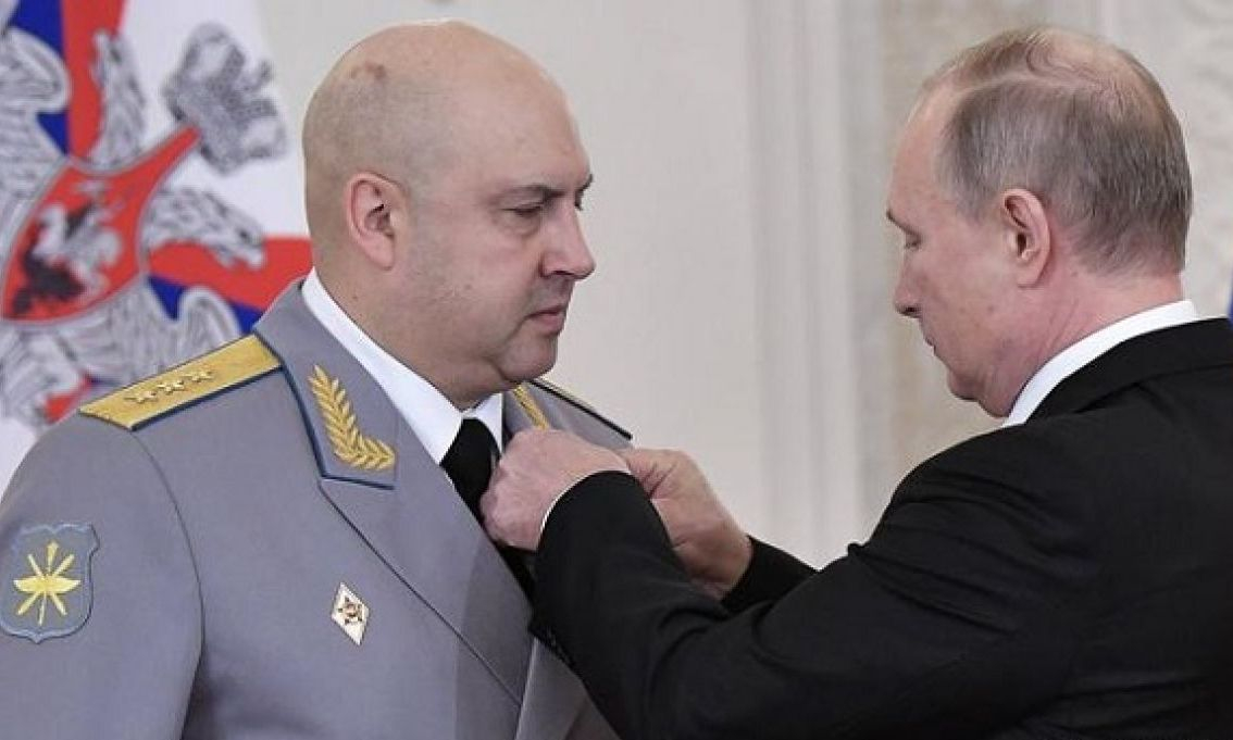 Шокиращи разкрития за ген. Суровикин, който пое руското командване за войната в Украйна