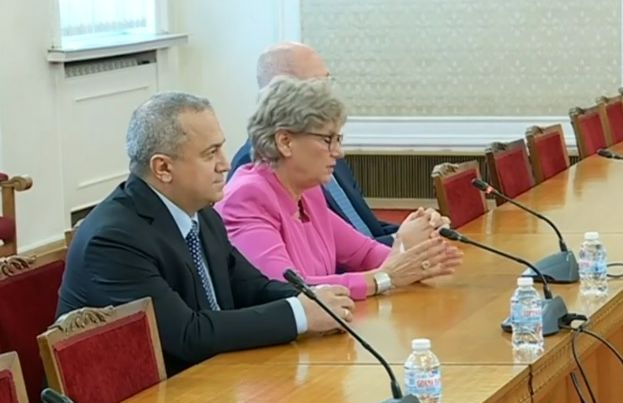 „Български възход”: Евроатлантически партии са в някакво жестоко стълкновение ВИДЕО