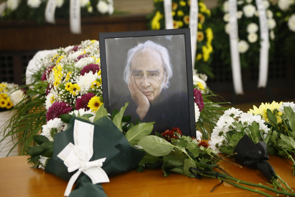 Великанът Антон Дончев и нищожествата 