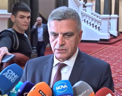 Янев: Безотговорно е от първия ден да казват това ВИДЕО