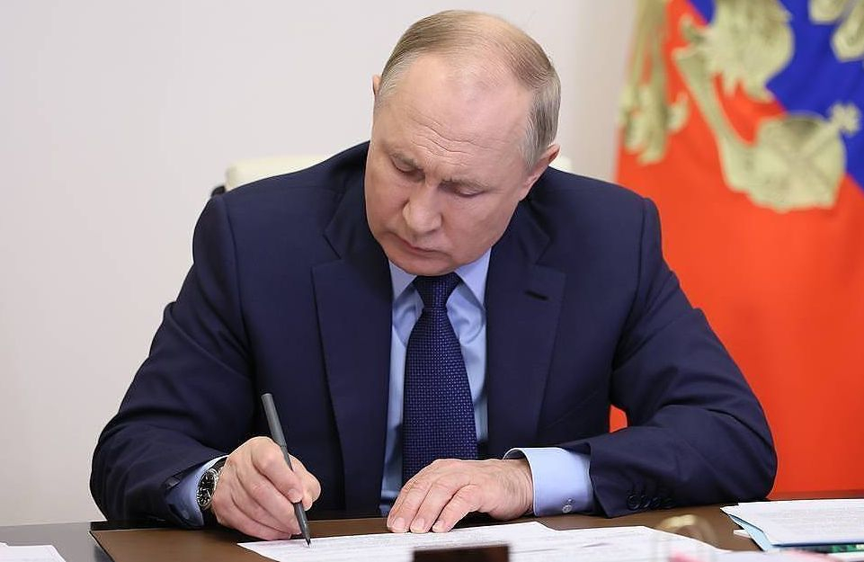 Путин измени УКАЗ №100 срещу неприятелските държави, сред които е и България