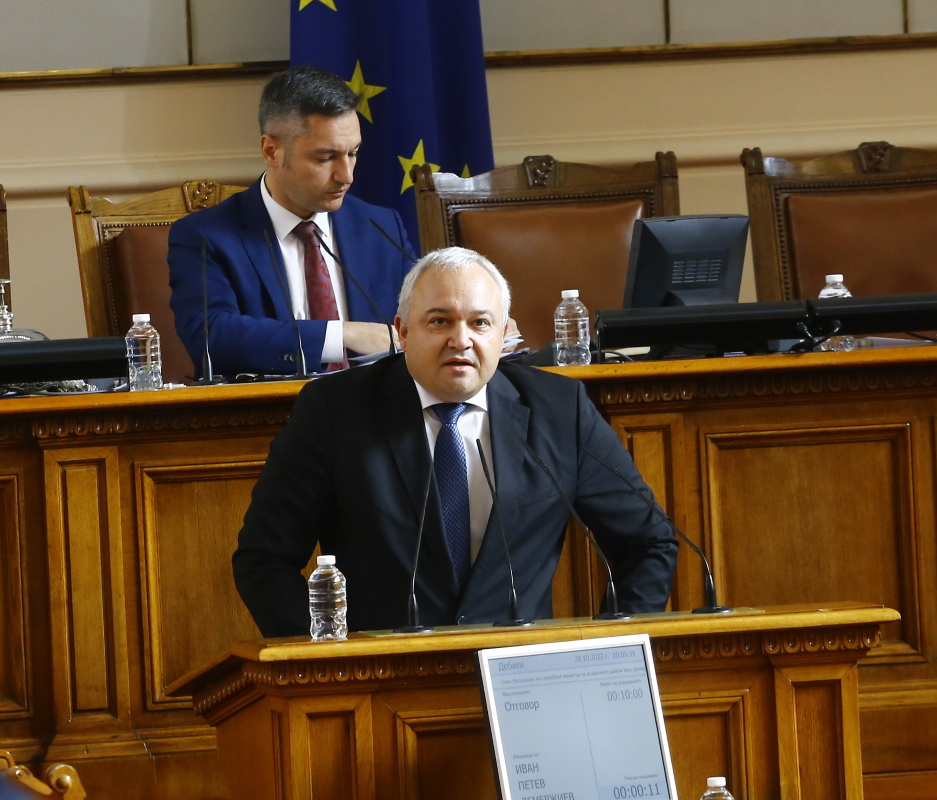 Нидал Алгафари попиля МВР на Демерджиев заради... 