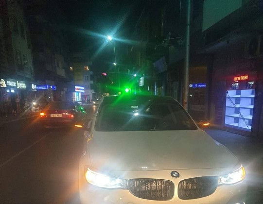 Топ гъзар с бяло БМВ със среднощна изцепка в Пловдив, всички са бесни СНИМКИ