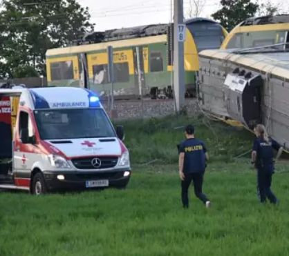 Извънредно! Влак и автомобил с български номера се удариха в Австрия, има загинал